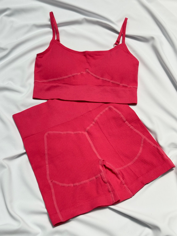 ست نیمتنه کاپدار و اسپورت تینیجری