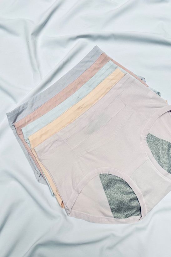 شورت پریودی نخی پریودی زنانه