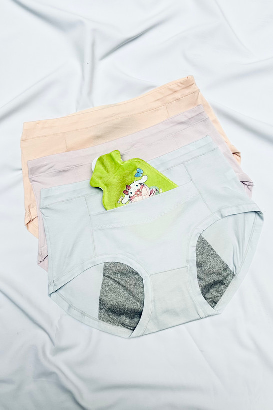 شورتکس زنانه پریودی وارداتی جیبدار