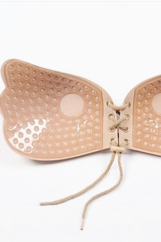 سوتین مناسب لباس مجلسی پروانه ای