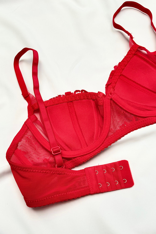 سوتین دانتل فنردار وارداتی