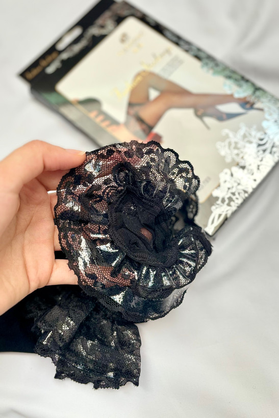 جوراب شیشه ای بلند لبه تور زنانه