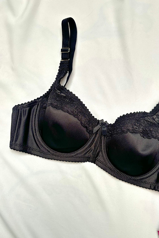 سوتین آوینا لیفت کننده فنردار