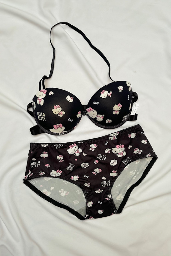 سوتین شورت طرح کیتی کیوت