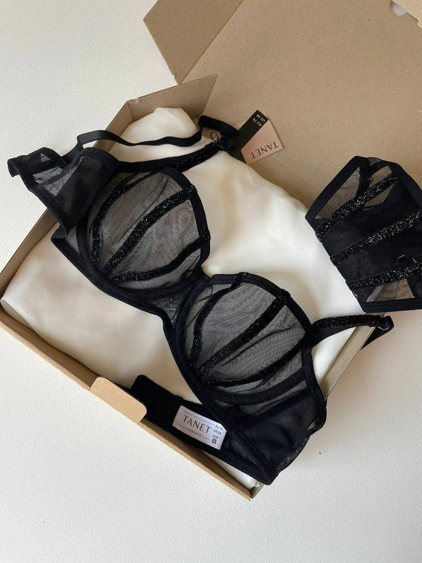 ست شرت و سوتین توری فنردار مشکی