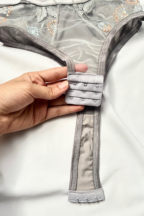 بادی فانتزی زنانه گلدوزی شده توری