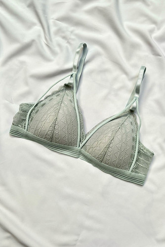 سوتین هارنسدار اسفنجی بدون فنر