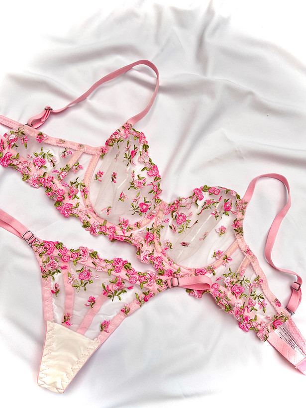 ست سوتین شورت دخترانه گلدار صورتی