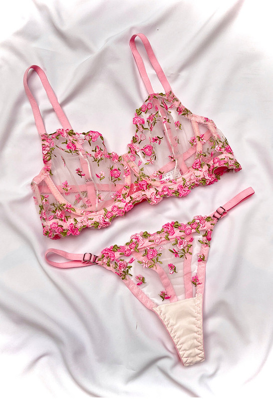 ست شورت و سوتین صورتی