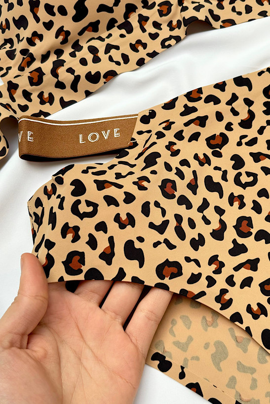 ست شورت و سوتین لیزری اورجینال پترن پلنگی