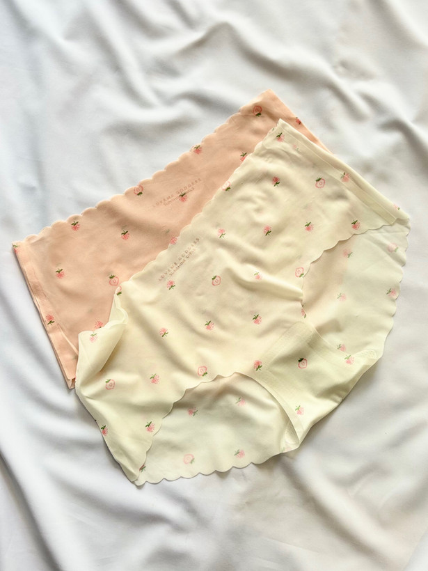 شورت لیزری بدون دوخت توت فرنگی دخترانه