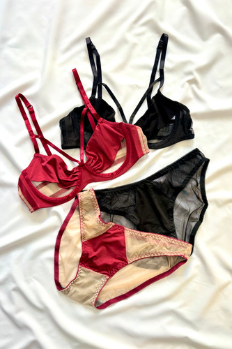 ست وارداتی هارنس دار فانتزی زنانه