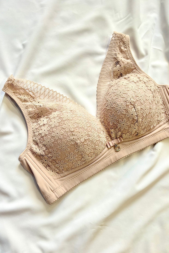 سوتین دانتل سایزر بزرگ لایه رویی دانتل